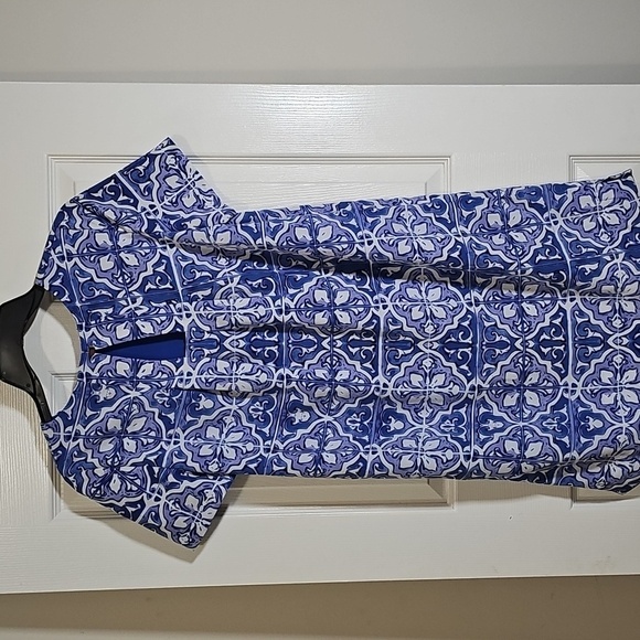 The Limited Blue & White Floral Short Sleeve Lined Shift Dress Size M - Picture 2 of 9